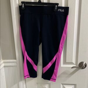 Like new Fila spandex work out capris leggings